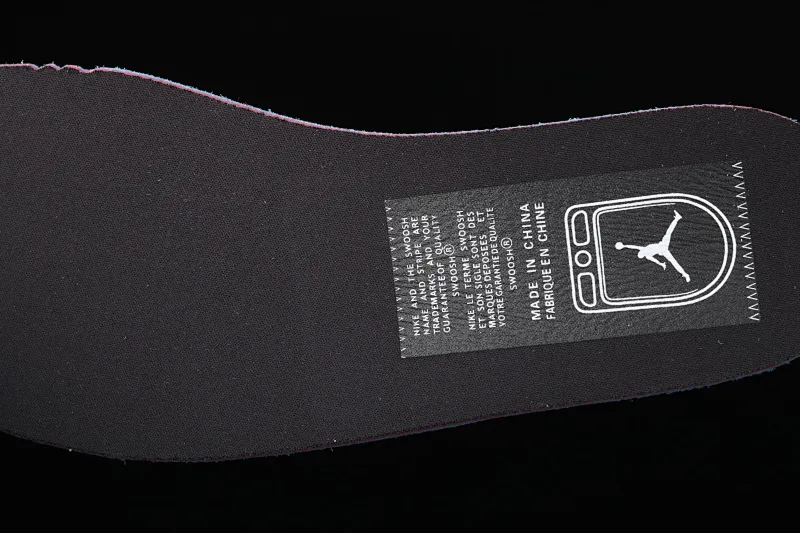 All categories Air Jordan Jordan series basketball shoes Air Jordan 1 High Special offer Air Jordan 1 Zoom Air CMFT "Summit White" AJ1 Joe 1 Pearl milk tea off-white CT0979-100